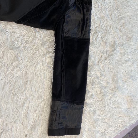 Michael Koran’s Jacket - Picture 14 of 16